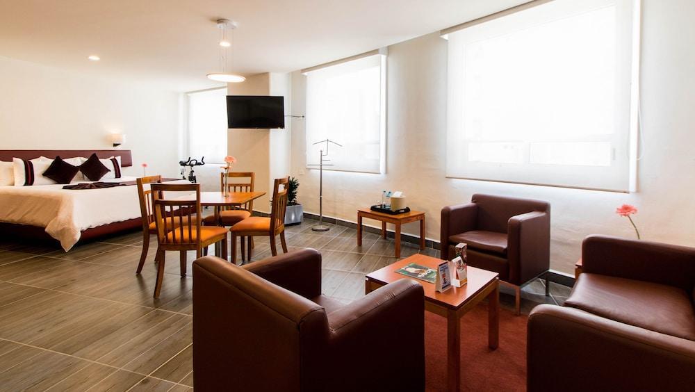 Mision Puebla Angelopolis Hotell Exteriör bild