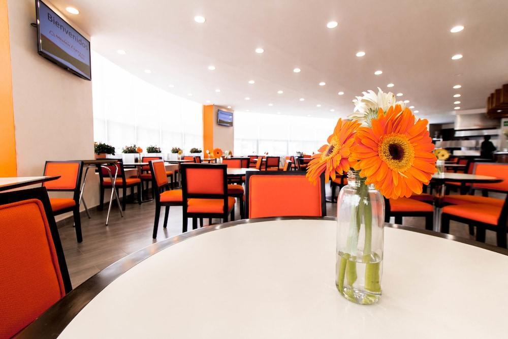 Mision Puebla Angelopolis Hotell Exteriör bild