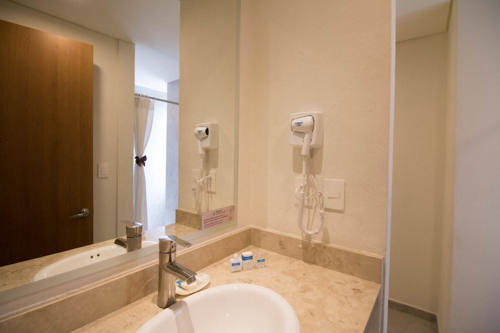Mision Puebla Angelopolis Hotell Exteriör bild